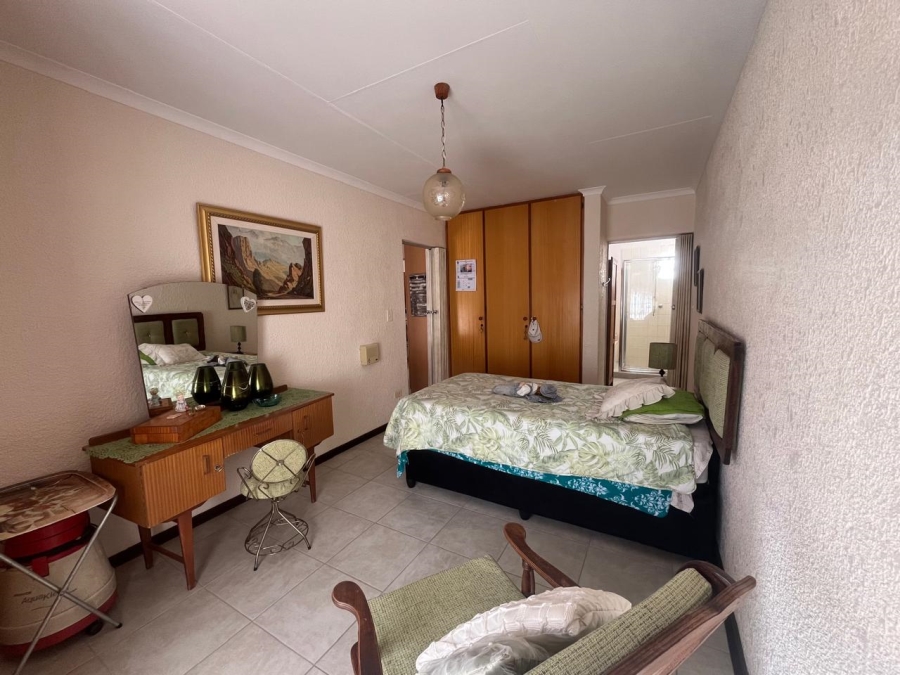 1 Bedroom Property for Sale in Oudorp North West